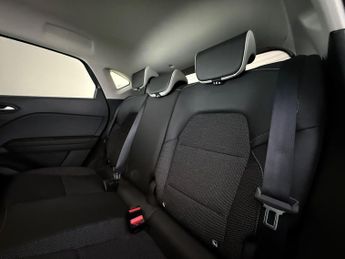 Renault Captur 1.6 E-TECH techno Auto Euro 6 (s/s) 5dr