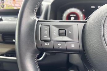 Nissan Qashqai 1.3 DiG-T MH 158 N-Connecta 5dr Xtronic