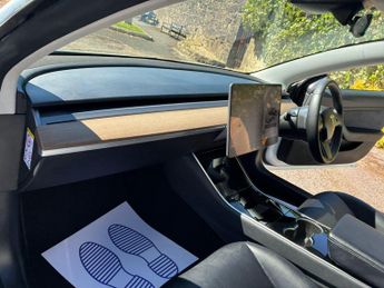 Tesla Model 3 (Dual Motor) Long Range Auto 4WDE 4dr