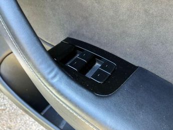 Tesla Model 3 (Dual Motor) Long Range Auto 4WDE 4dr