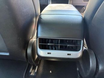 Tesla Model 3 (Dual Motor) Long Range Auto 4WDE 4dr