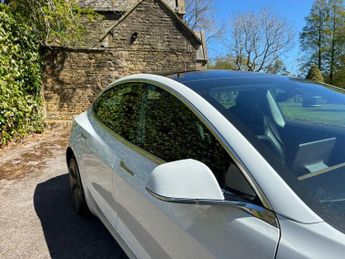 Tesla Model 3 (Dual Motor) Long Range Auto 4WDE 4dr