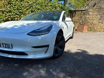 Tesla Model 3 (Dual Motor) Long Range Auto 4WDE 4dr