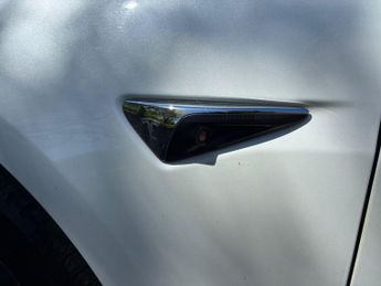 Tesla Model 3 (Dual Motor) Long Range Auto 4WDE 4dr