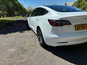 Tesla Model 3 (Dual Motor) Long Range Auto 4WDE 4dr
