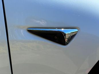 Tesla Model 3 (Dual Motor) Long Range Auto 4WDE 4dr