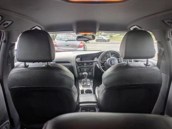 Audi A4 Avant 2.0 TDI Black Edition Estate 5dr Diesel S Tronic quattro Euro 5 