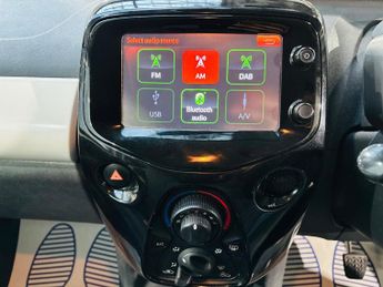 Toyota AYGO 1.0 VVT-i x-pression x-shift Euro 6 5dr