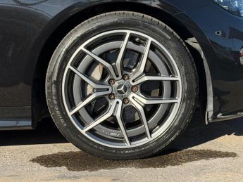 Mercedes-Benz E Class 2.0 E220d AMG Line (Premium) G-Tronic+ Euro 6 (s/s) 2dr