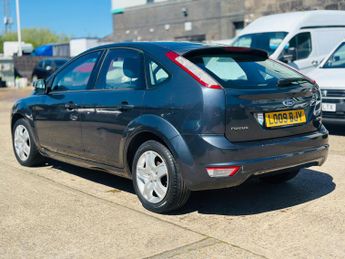 Ford Focus 1.6 Style 5dr