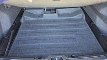 Volvo XC40 2.0 D3 Momentum Pro Auto Euro 6 (s/s) 5dr