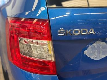 Skoda Octavia 2.0 TDI SE DSG Euro 5 (s/s) 5dr