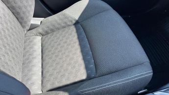 Toyota Corolla 1.8 VVT-h CVT Euro 6 (s/s) 5dr
