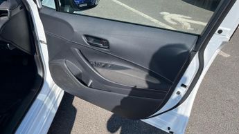 Toyota Corolla 1.8 VVT-h CVT Euro 6 (s/s) 5dr