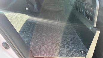 Toyota Corolla 1.8 VVT-h CVT Euro 6 (s/s) 5dr