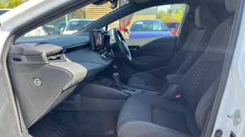 Toyota Corolla 1.8 VVT-h CVT Euro 6 (s/s) 5dr