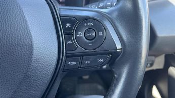 Toyota Corolla 1.8 VVT-h CVT Euro 6 (s/s) 5dr