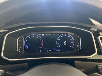 Volkswagen T-Roc 1.5 TSI R-Line SUV 5dr Petrol Manual Euro 6 (s/s) (150 ps)