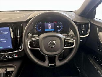 Volvo V90 2.0 B4 MHEV Plus Auto Euro 6 (s/s) 5dr
