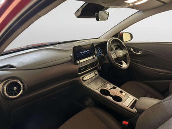Hyundai KONA 64kWh Premium SUV 5dr Electric Auto (10.5kW Charger) (204 ps)