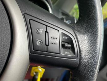 Kia Venga 1.6 CRDi EcoDynamics 3 Euro 5 (s/s) 5dr (Sat Nav)