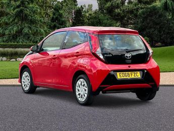 Toyota AYGO 1.0 VVT-i x-play x-shift Euro 6 5dr