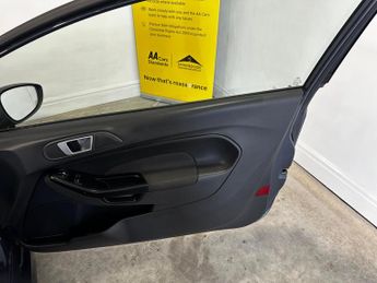 Ford Fiesta 1.0T EcoBoost Zetec S Euro 5 (s/s) 3dr