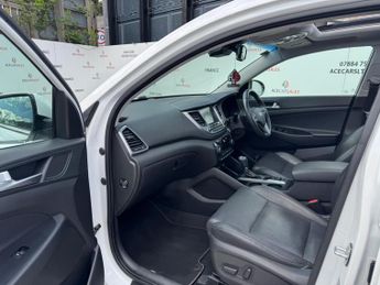 Hyundai TUCSON 2.0 CRDi Premium SE Auto 4WD Euro 6 5dr