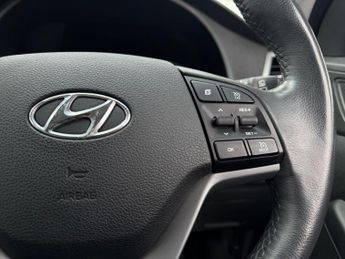 Hyundai TUCSON 2.0 CRDi Premium SE Auto 4WD Euro 6 5dr