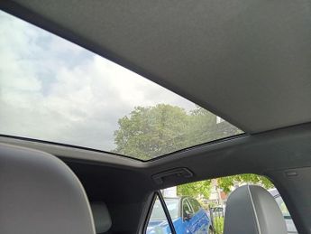 Volkswagen ID.3 Pro Performance 58kWh Family Auto 5dr