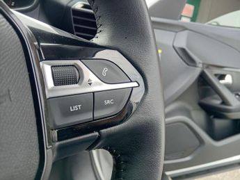 Peugeot E-2008 50kWh Active Premium + Auto 5dr (7kW Charger)