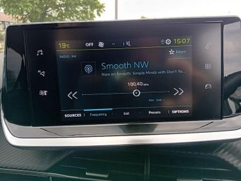 Peugeot E-2008 50kWh Active Premium + Auto 5dr (7kW Charger)