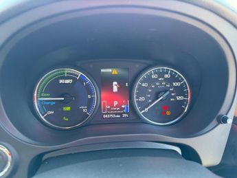 Mitsubishi Outlander 2.4h TwinMotor 13.8kWh Dynamic CVT 4WD Euro 6 (s/s) 5dr