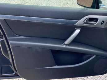Peugeot 407 2.0 HDi SE 4dr