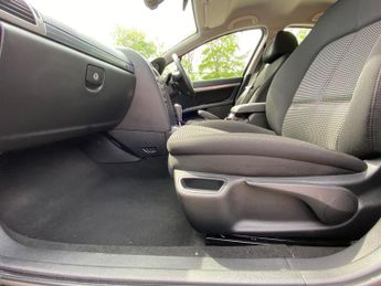 Peugeot 407 2.0 HDi SE 4dr