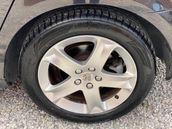 Peugeot 407 2.0 HDi SE 4dr
