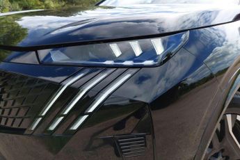 Peugeot E-3008 73kWh GT SUV 5dr Electric Auto (210 ps)