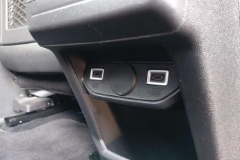 Peugeot E-3008 73kWh GT SUV 5dr Electric Auto (210 ps)