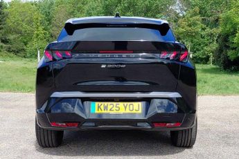 Peugeot E-3008 73kWh GT SUV 5dr Electric Auto (210 ps)