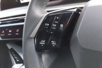 Peugeot E-3008 73kWh GT SUV 5dr Electric Auto (210 ps)