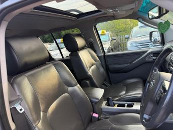 Nissan Pathfinder 2.5 TD Mammoth Sports Adventure 5dr