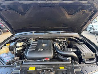 Nissan Pathfinder 2.5 TD Mammoth Sports Adventure 5dr
