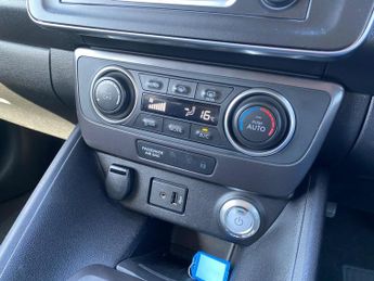 Nissan Leaf 40kWh Visia Auto 5dr