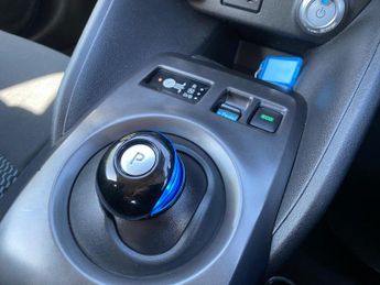 Nissan Leaf 40kWh Visia Auto 5dr