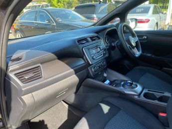 Nissan Leaf 40kWh Visia Auto 5dr