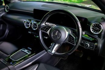 Mercedes-Benz A Class 1.3 A180h MHEV Sport (Executive) 7G-DCT Euro 6 (s/s) 5dr
