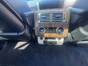 Land Rover Range Rover 3.0 SD V6 Vogue Auto 4WD Euro 6 (s/s) 5dr