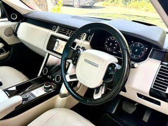 Land Rover Range Rover 3.0 SD V6 Vogue Auto 4WD Euro 6 (s/s) 5dr