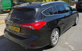 Ford Focus 1.0T EcoBoost Titanium Auto Euro 6 (s/s) 5dr