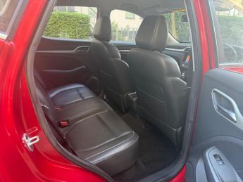 MG MG ZS 1.0 T-GDI Exclusive Auto Euro 6 5dr